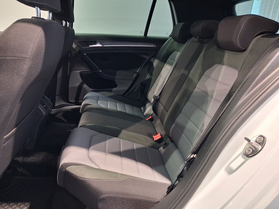 Volkswagen Volkswagen Golf — bild 12