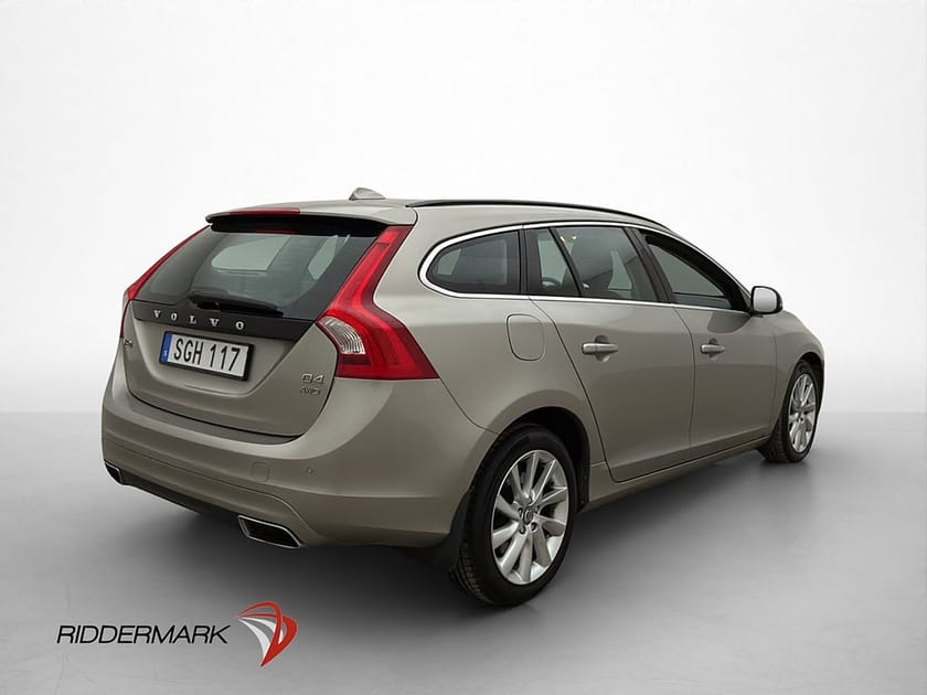 Bild 5 av Volvo V60 D4 AWD Momentum Taklucka Navi Värmare Sensorer