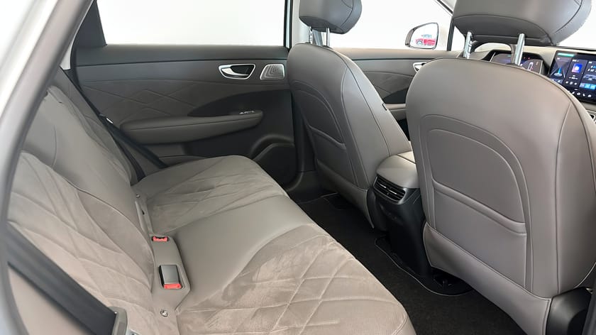 Bild 5 av MG S6 EV Dual Motor MGS6 LUXURY AWD 77KWH - ARCTIC WHITE 0% RÄNTA