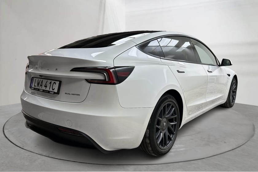 Bild 3 av Tesla Model 3 Long Range AWD Dual Motor Highland Vinterhjul