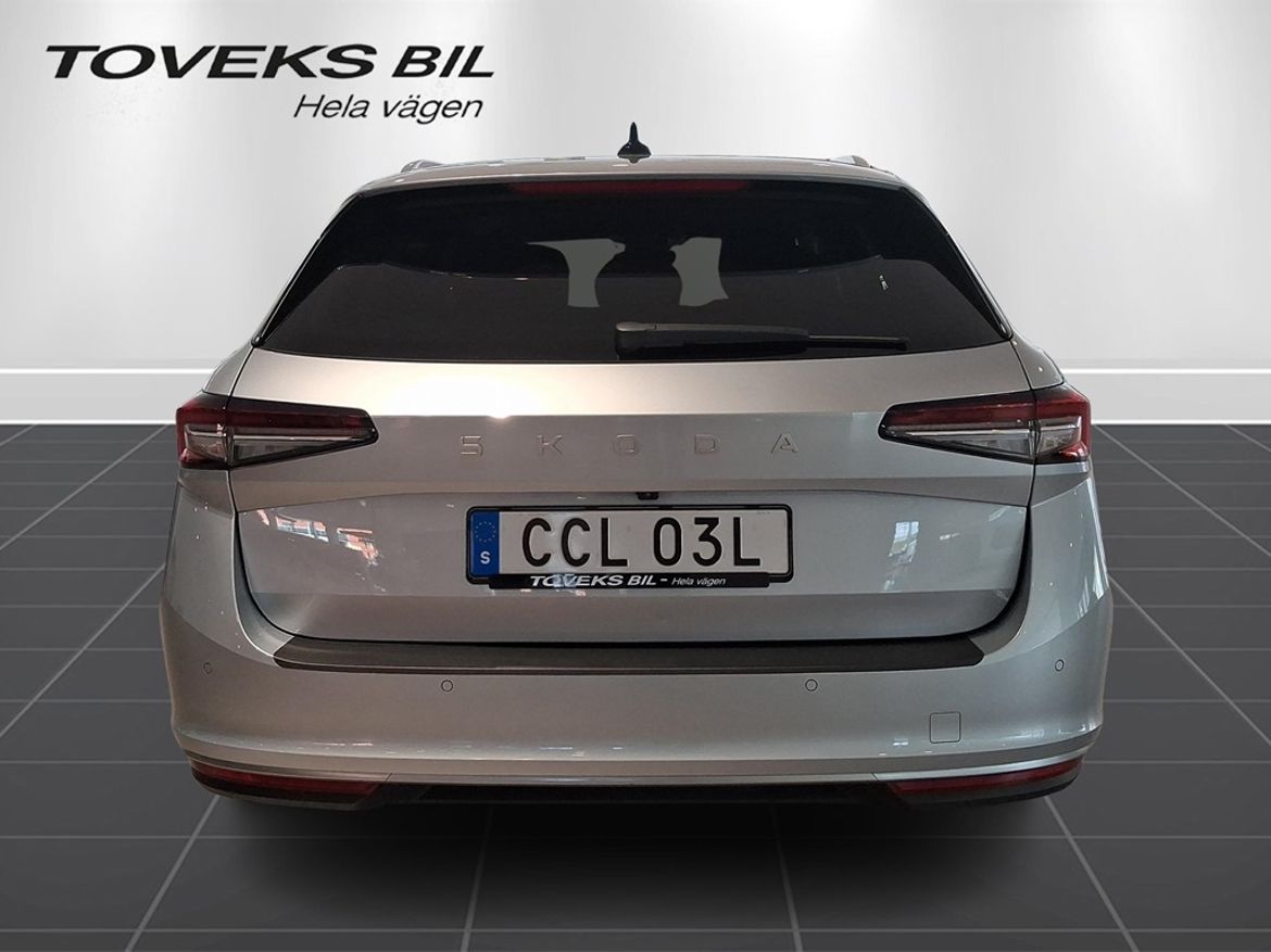 Škoda Škoda Superb Kombi — bild 4