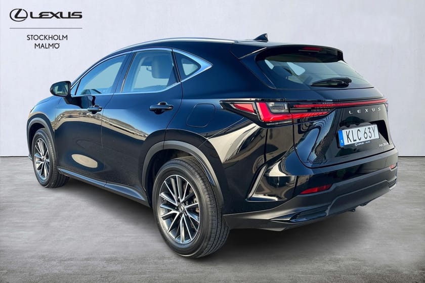 Bild 3 av Lexus NX 350h AWD Business Plus Sommarkampanj Nav Backkamera Parkeringsvärmare