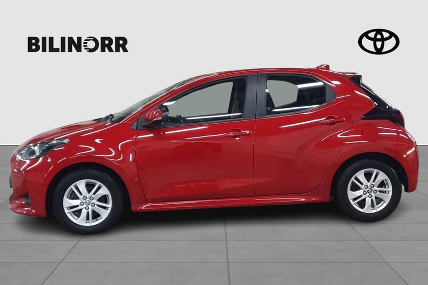Bild 3 av Toyota Yaris Hybrid 1,5 Active Komfortpaket | Vinterhjul | Motorvärmare |
