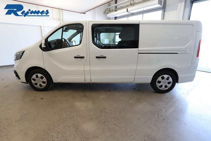 Bild 3 av Renault Trafic Skåpbil D-hytt PhII Nordic L2H1 150 A