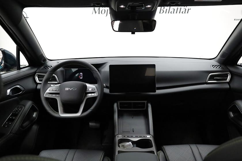 Bild 3 av BYD Atto 2 DM-i Demobil | 1000km WLTP | Panorama | El-stol