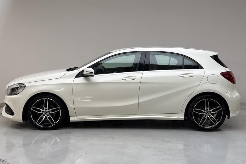 Bild 2 av Mercedes-Benz A 200 d 5dr W176 (136hk) AMG Line Backkamera