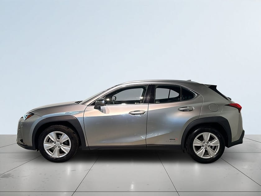 Bild 4 av Lexus UX 250h E-Four CVT Rattvärme Kamera Psens CarPlay SoV