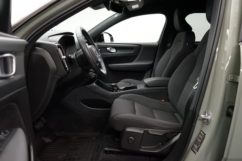 Bild 5 av Volvo XC40 Recharge Core, Baklucka elmanövrerad