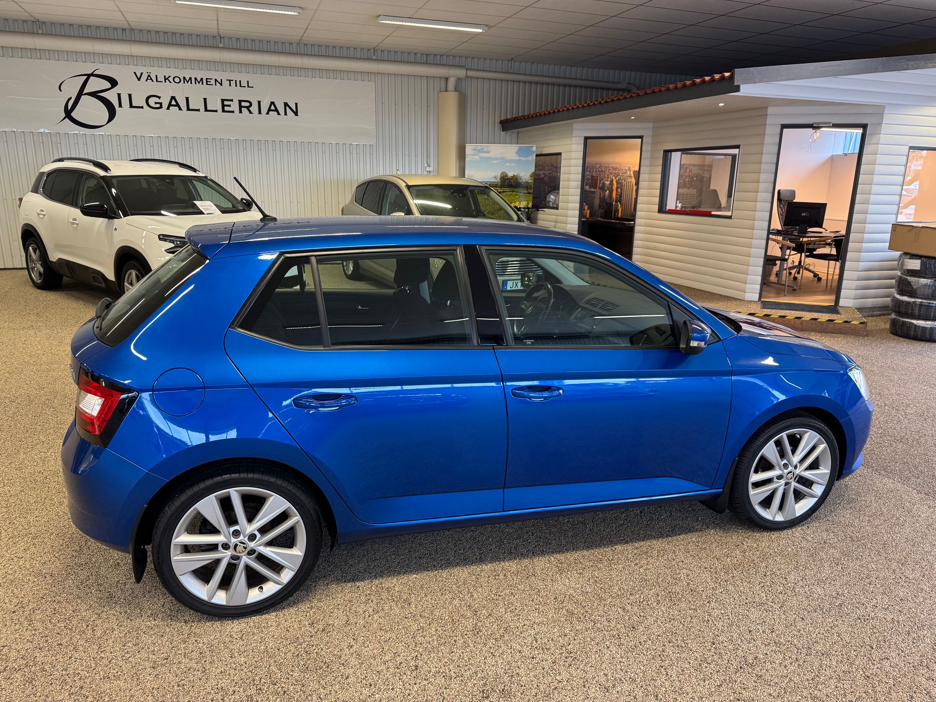 Skoda Fabia 1.2 TSI 2015, bild 2/8