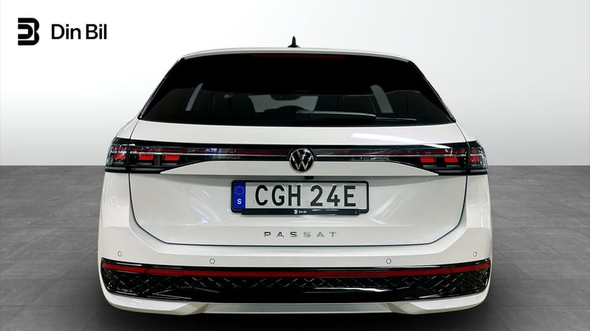Bild 5 av Volkswagen Passat Variant eHybrid 272hk DSG/R-Line/Panorama/Läderklädsel/Har