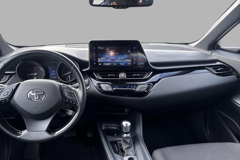 Bilde 3 av Toyota C-HR Hybrid 1.8 Active. Pen bil