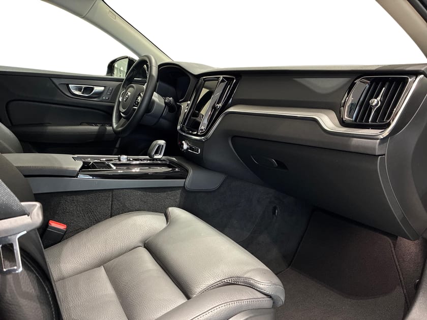 Bild 4 av Volvo V60 T6 Plus Dark Edition
