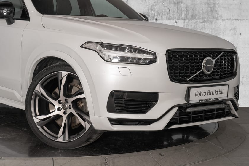 Bilde 2 av Volvo XC90 7 Seats T8 390 hk AWD R-Design. Luft/22"/Krok/Harman Kardon/360