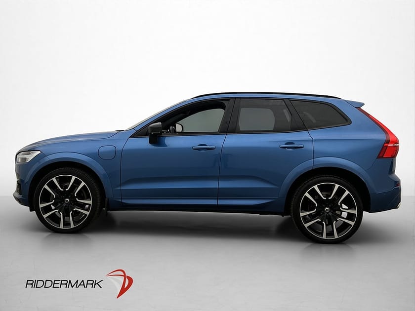 Bild 4 av Volvo XC60 T8 AWD Recharge R-Design B&W Pano Luft Drag 392hk