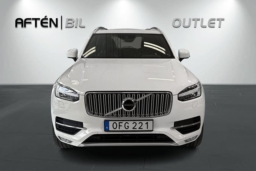 Bild 3 av Volvo XC90 7-seater D4 AWD 7-Sits Inscription Pano Drag Värmare Ny Kamrem!