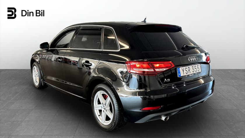 Bild 3 av Audi A3 Sportback 30 TFSI TFSI, P-värmare, Drag, Adaptiv fart