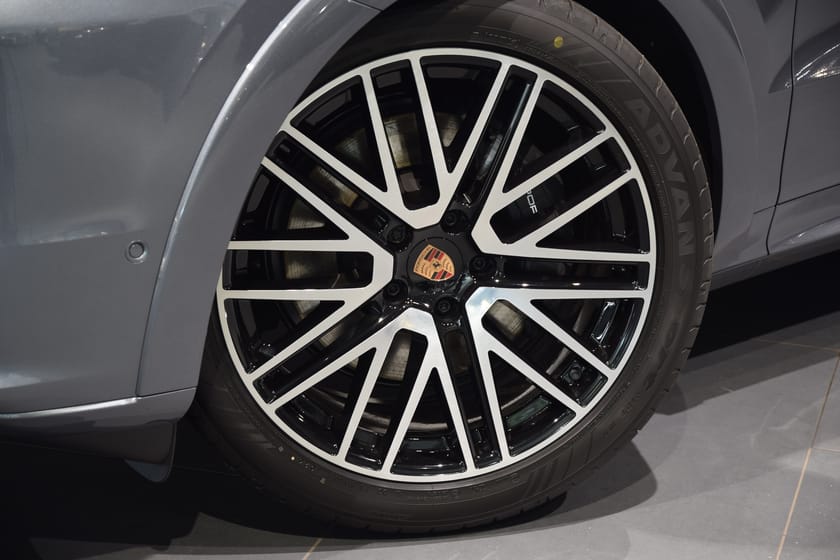 Bild 2 av Porsche Cayenne E-Hybrid
