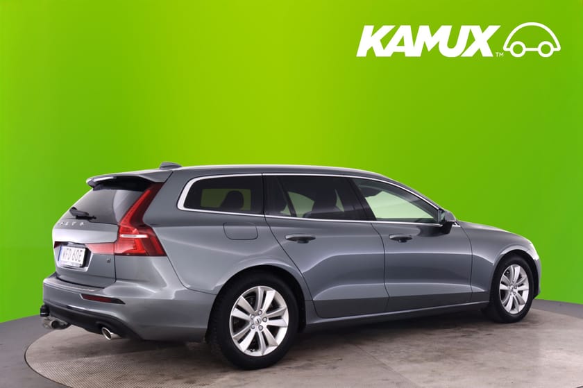 Bild 2 av Volvo V60 D4 AWD Momentum Advanced SE II Navi Drag B-Kam Värm BLIS