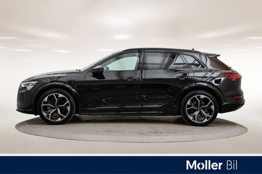 Bilde 2 av Audi SQ8 e-tron quattro plus