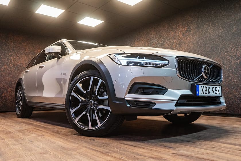 Bild 3 av Volvo V90 Cross Country B4 AWD Plus | MOMS | H/K | Värm | Läder | 3950 kr/mån