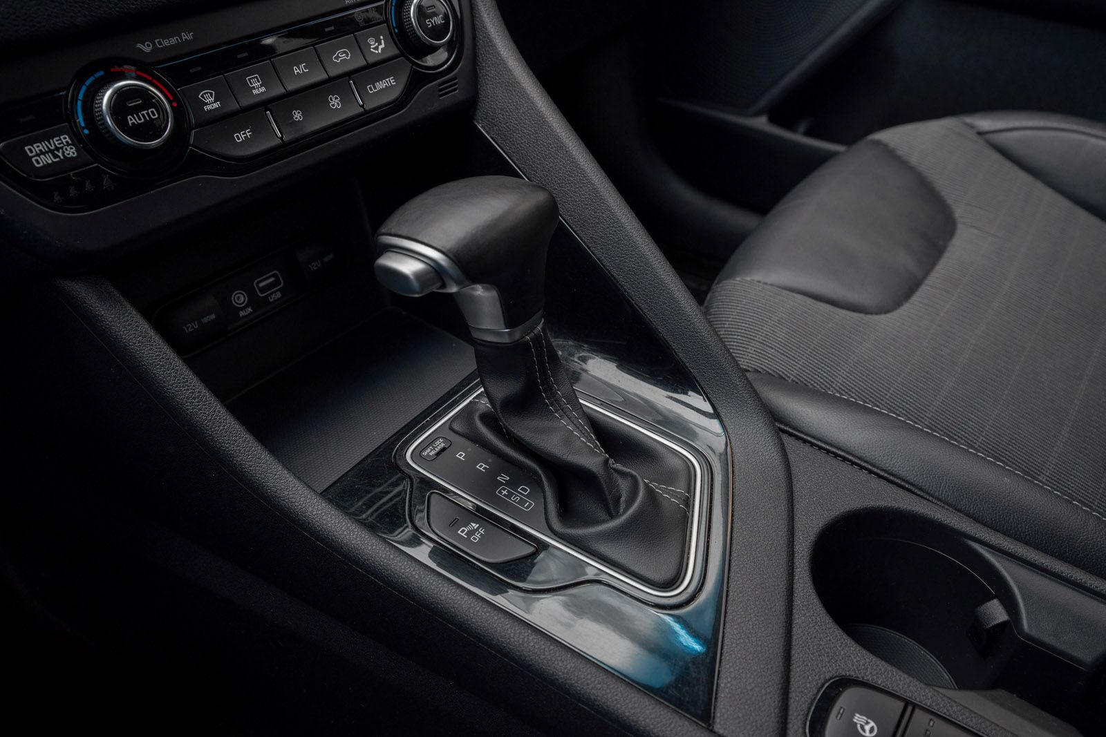 Kia Niro Hybrid DCT, 141hp, 2017