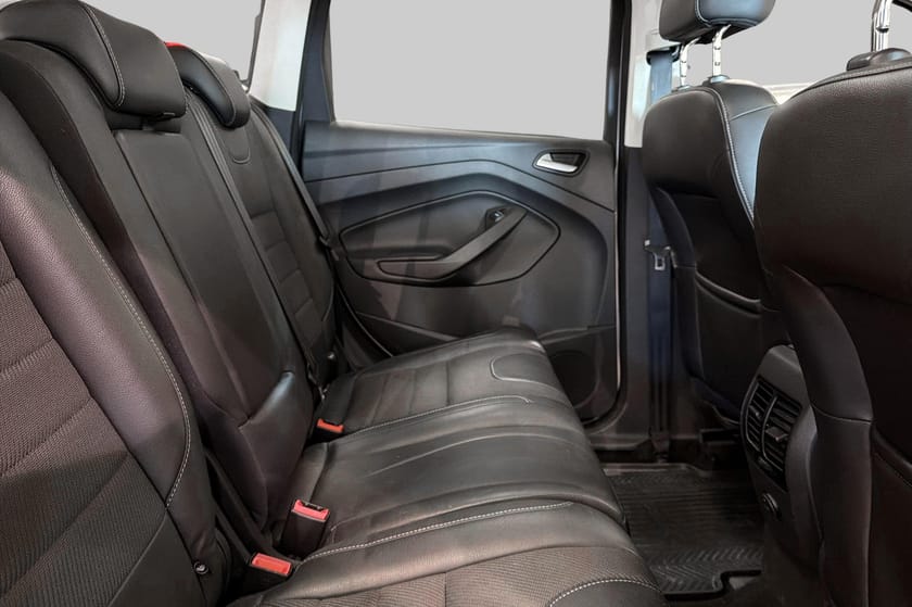 Bild 5 av Ford Kuga 2.0 TDCi 150hk AWD Titanium Ny Kamrem Drag M-Värm