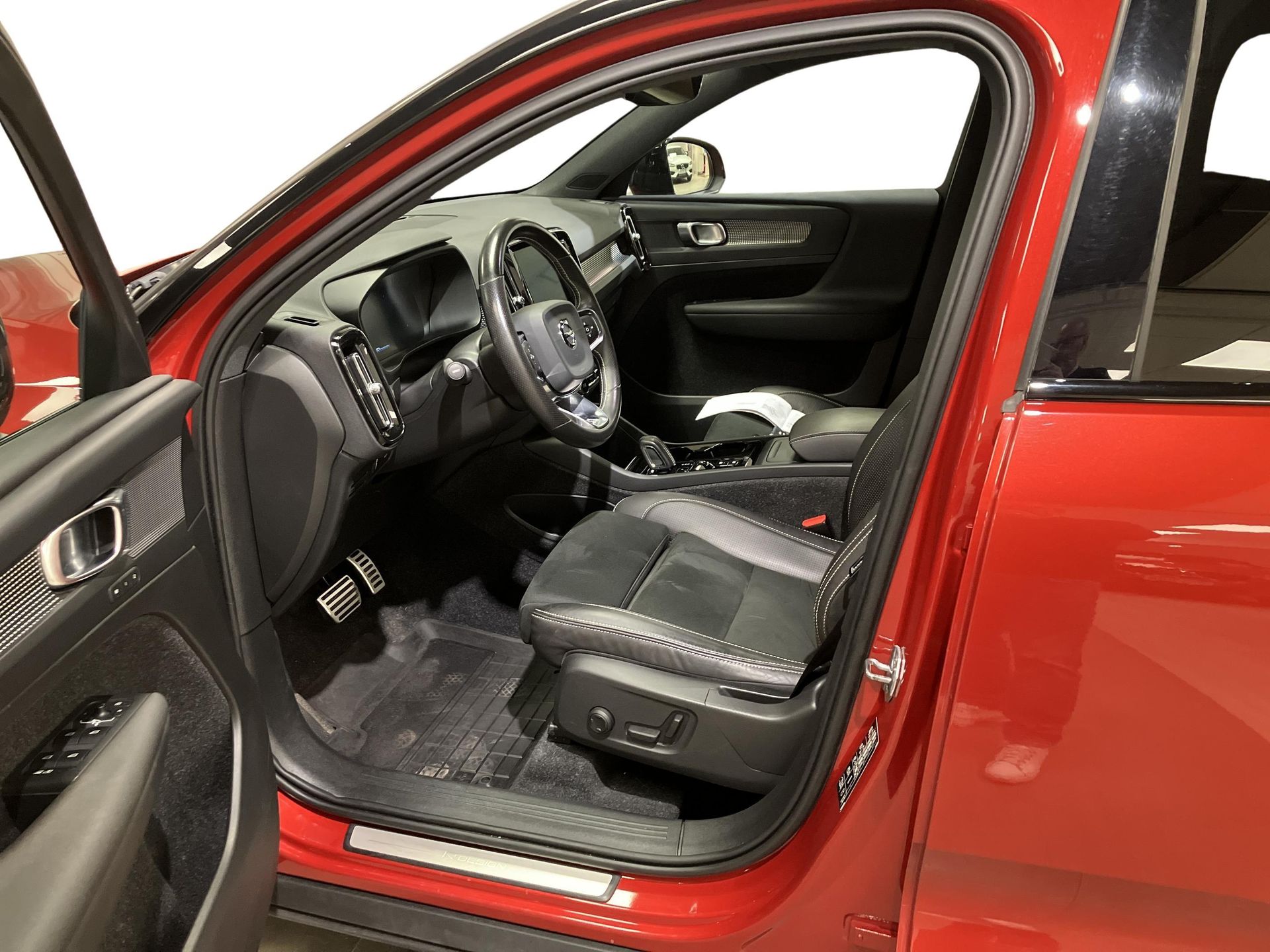 Volvo XC40 D3 R Design 2020, bild 6/10