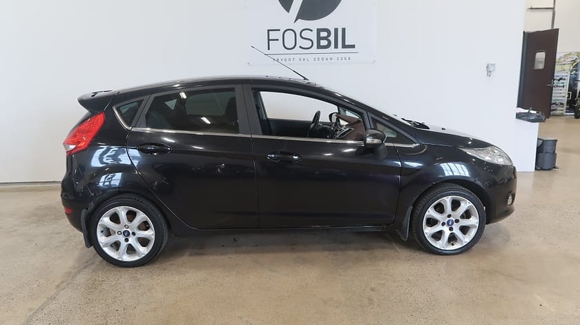 Bild 3 av Ford Fiesta *RÄNTEKAMPANJ 3.45%* 5-dörrar 1.25 Titanium