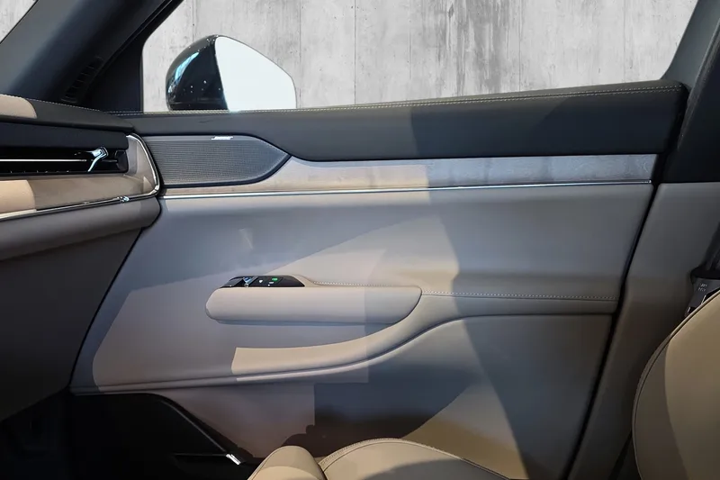 Volvo EX90 Twin Motor Performance bilde 15