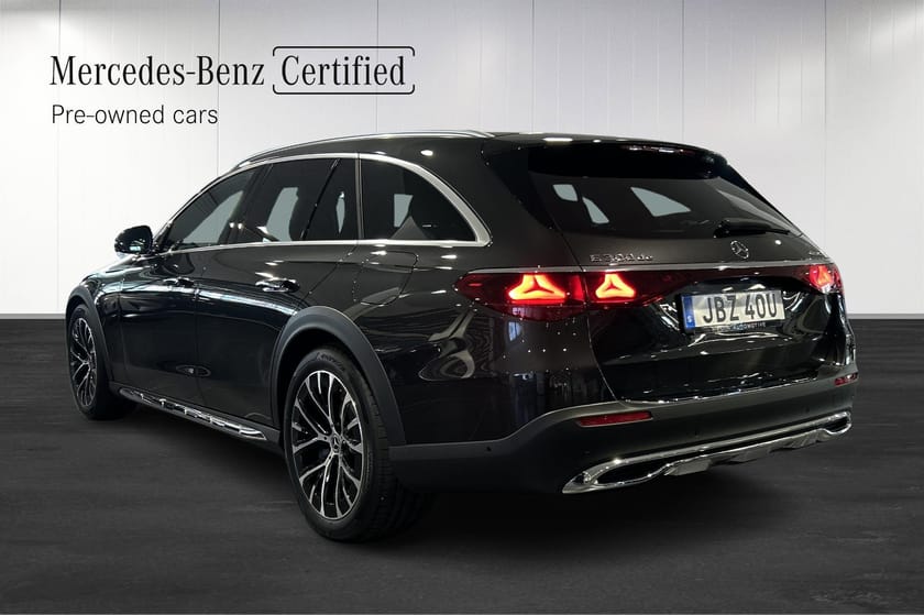 Bild 4 av Mercedes-Benz E 300 de 4MATIC All-Terrain / Avantgarde
