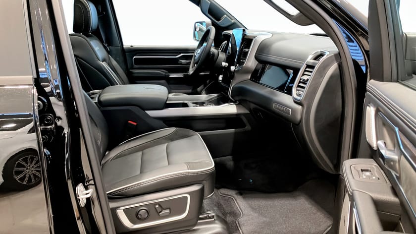 Bild 3 av RAM 1500 Crew Cab