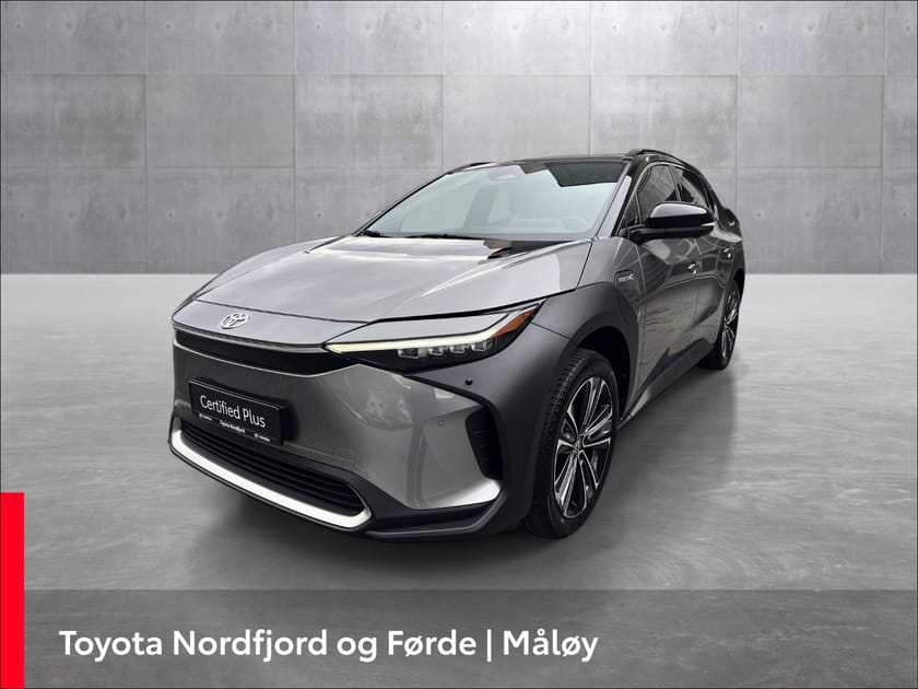 Bilde 1 av Toyota bZ4X AWD Executive Bitone