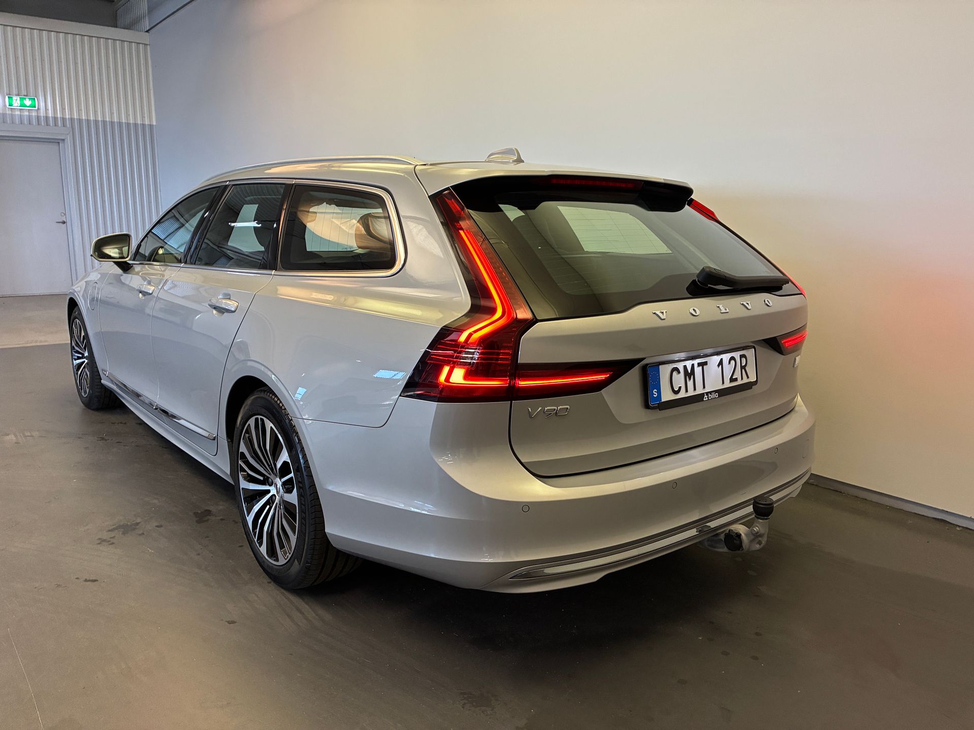 Volvo V90 Recharge T6 Core Bright 2024, kuva 6/10