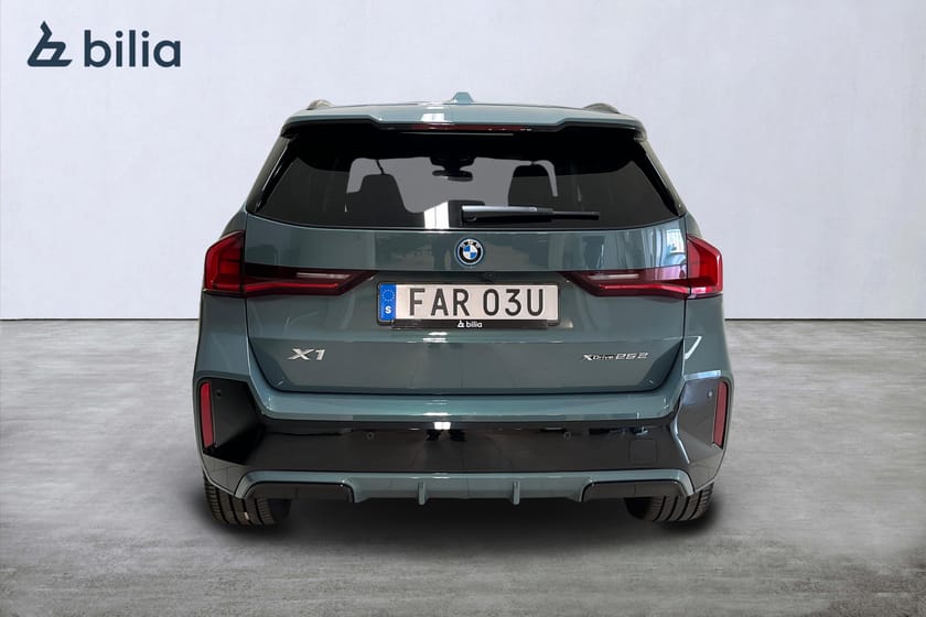Bild 5 av BMW X1 xDrive25e M Sport / Driving Plus / 20" / Drag