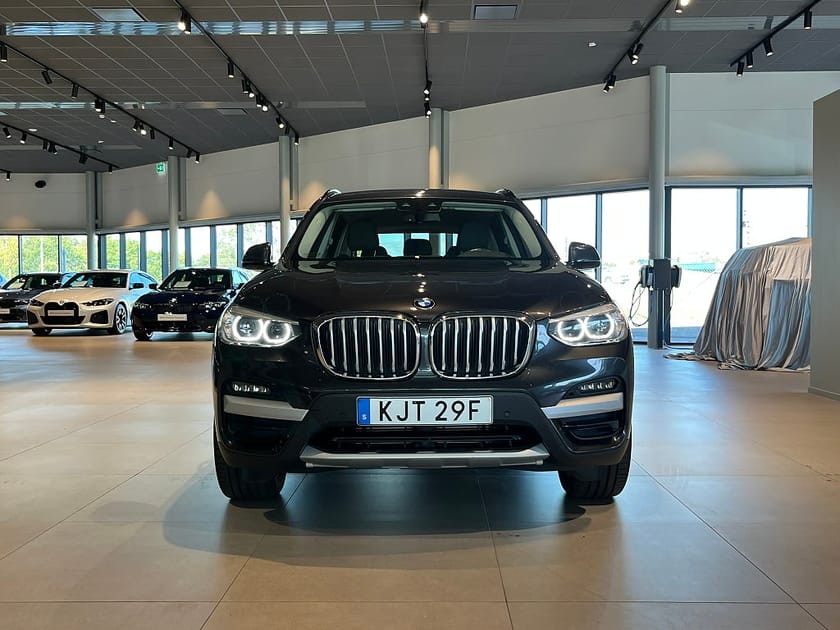 Bild 2 av BMW X3 xDrive30e X Line Rattvärme Dragkrok HiFi Navi