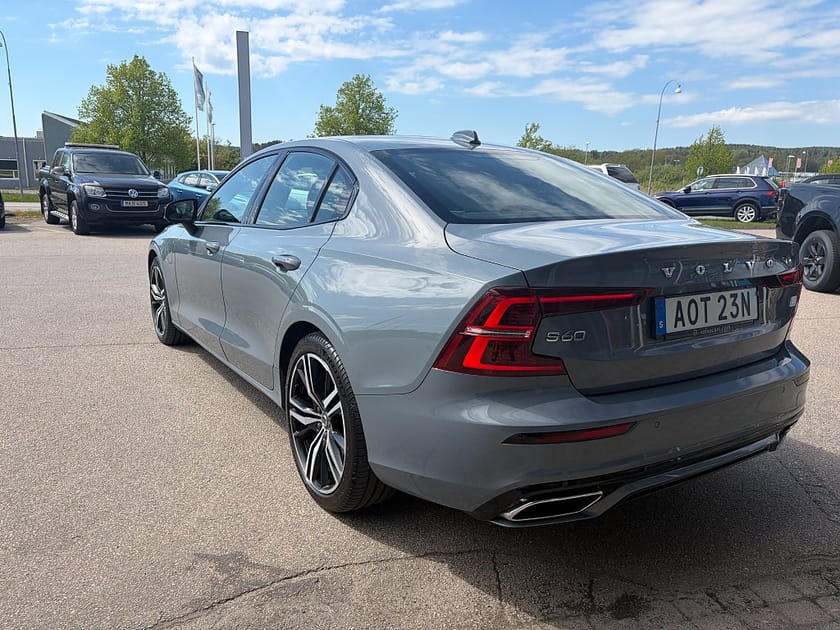 Bild 4 av Volvo S60 T8 TwinEngine AWD, R-Design, H&K, Panorama, Nav, Läder