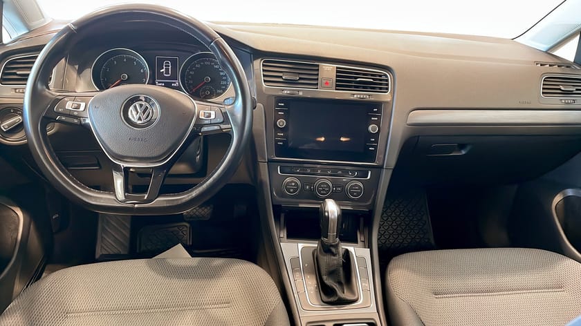 Bild 4 av Volkswagen Golf 5D 1.0 TSI AUT 116hk Drag