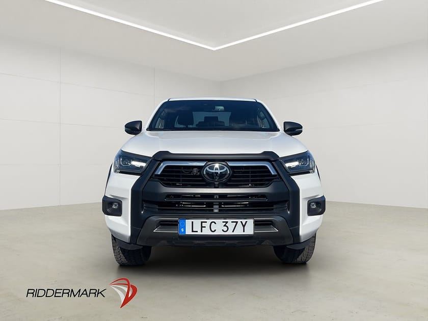 Bild 5 av Toyota Hilux Dubbelhytt Invincible 2.8 4WD M/K-Värmare Drag Diff Moms