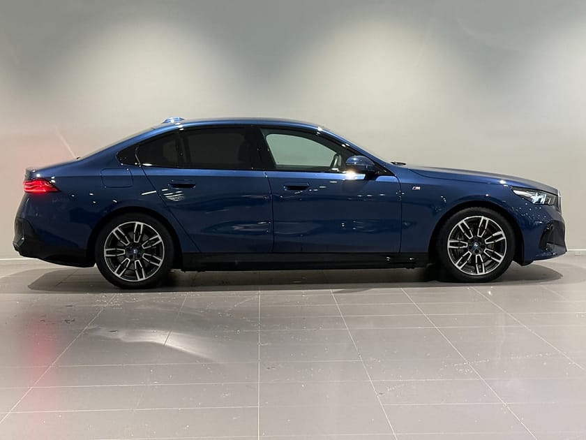 Bild 3 av BMW i5 eDrive40 Sedan