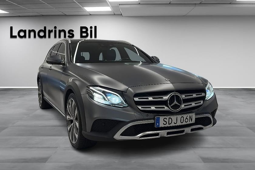 Bild 3 av Mercedes-Benz E 220 d 4MATIC All-Terrain All-Terrain,HUD,Burmester,Drag,Panoramatak