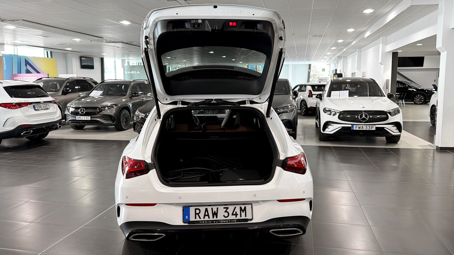 Mercedes-Benz CLA 2024, photo 4/10