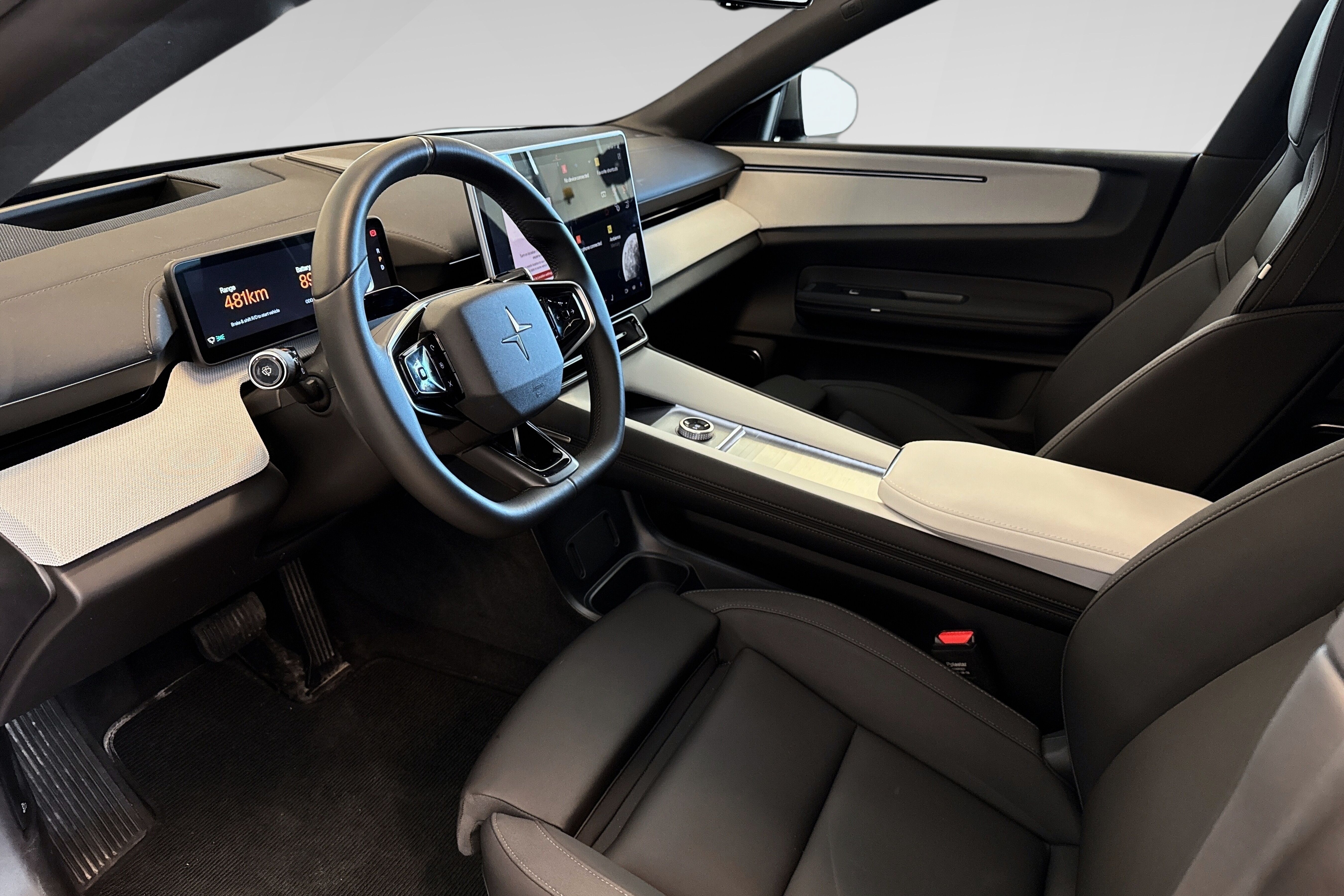 Polestar 4 Long Range Dual motor bilde 10