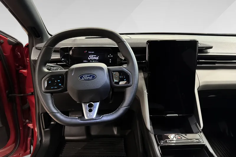 Ford Capri EV Extended Range RWD bilde 12