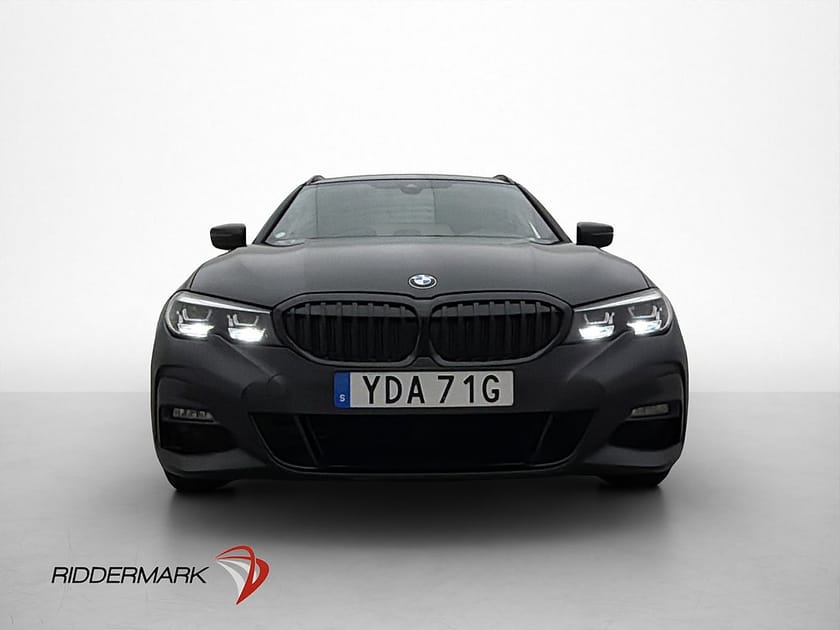 Bild 2 av BMW 320d xDrive Touring 190hk M Sport HiFi CarPlay Navi Ambient