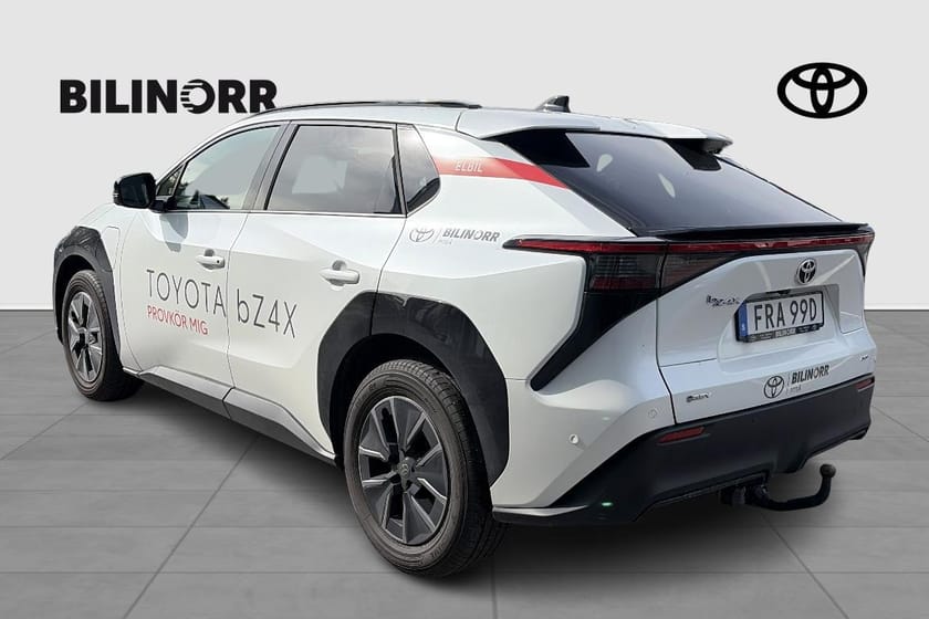 Bild 2 av Toyota bZ4X Executive AWD 73,1 kwh 343hk