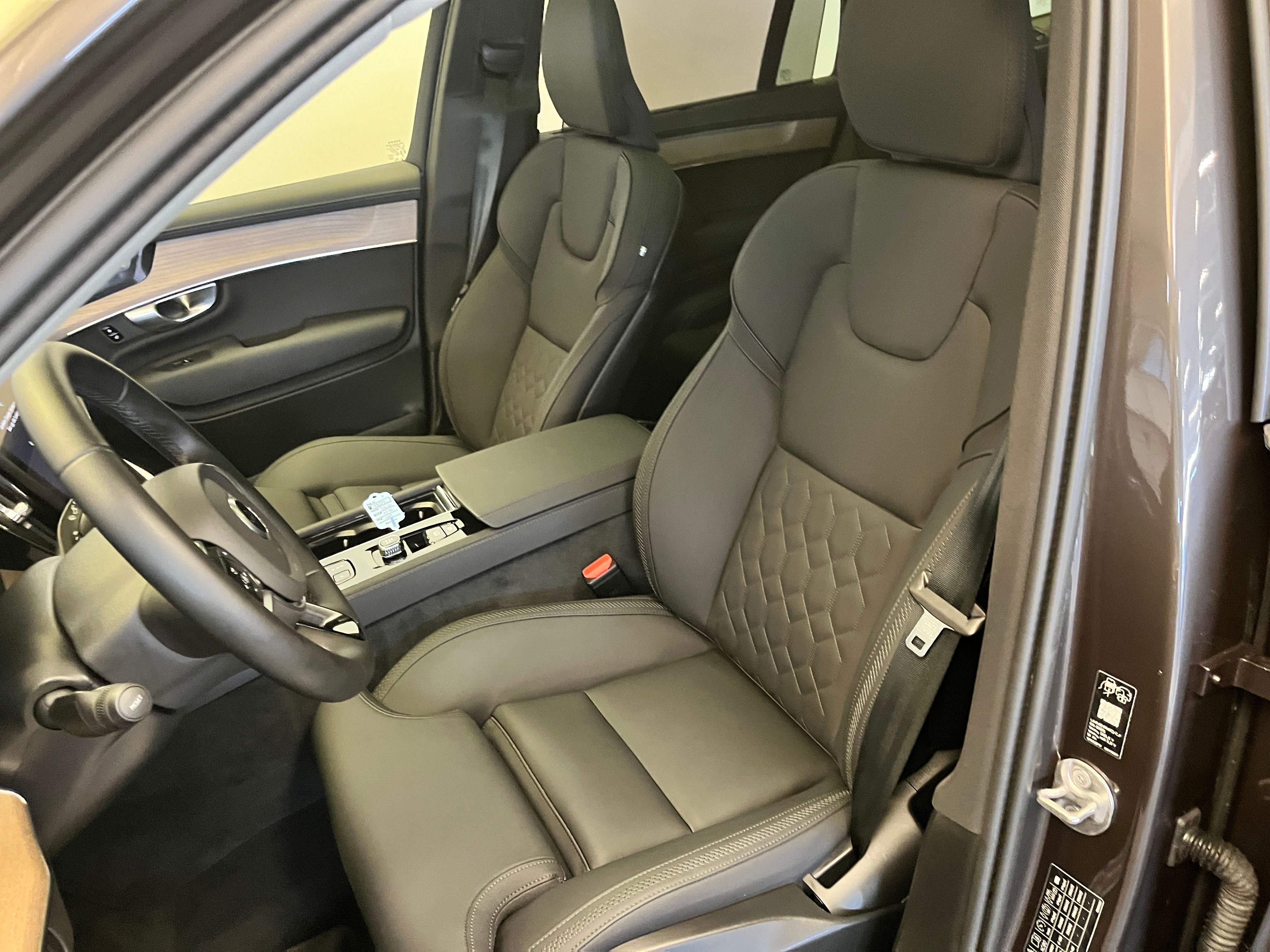 Volvo XC90 T8 Plug-In Hybrid AWD Geartronic, 8-trins, 456ps, 2026