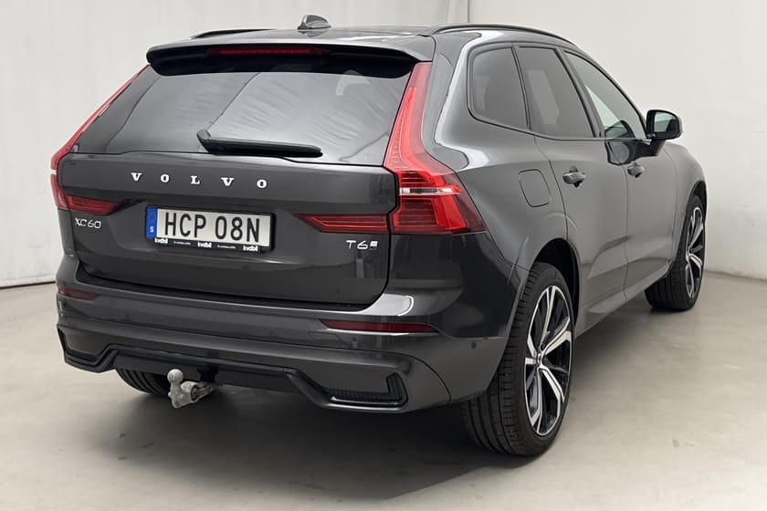 Bild 3 av Volvo XC60 T6 AWD Recharge 350hk Plus Dark Panorama H/K