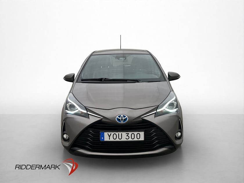 Bild 2 av Toyota Yaris Hybrid e-CVT Executive Backkamera Halvskinn