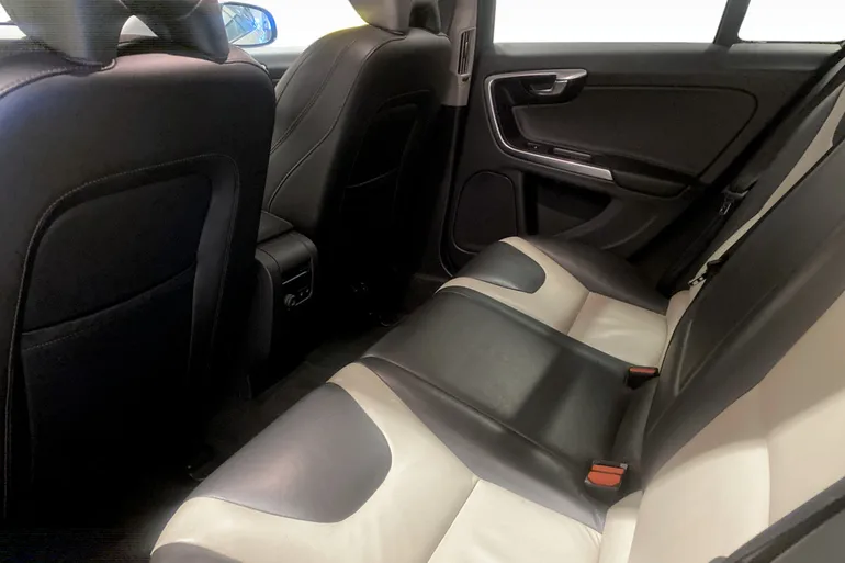 Volvo V60 Cross Country
