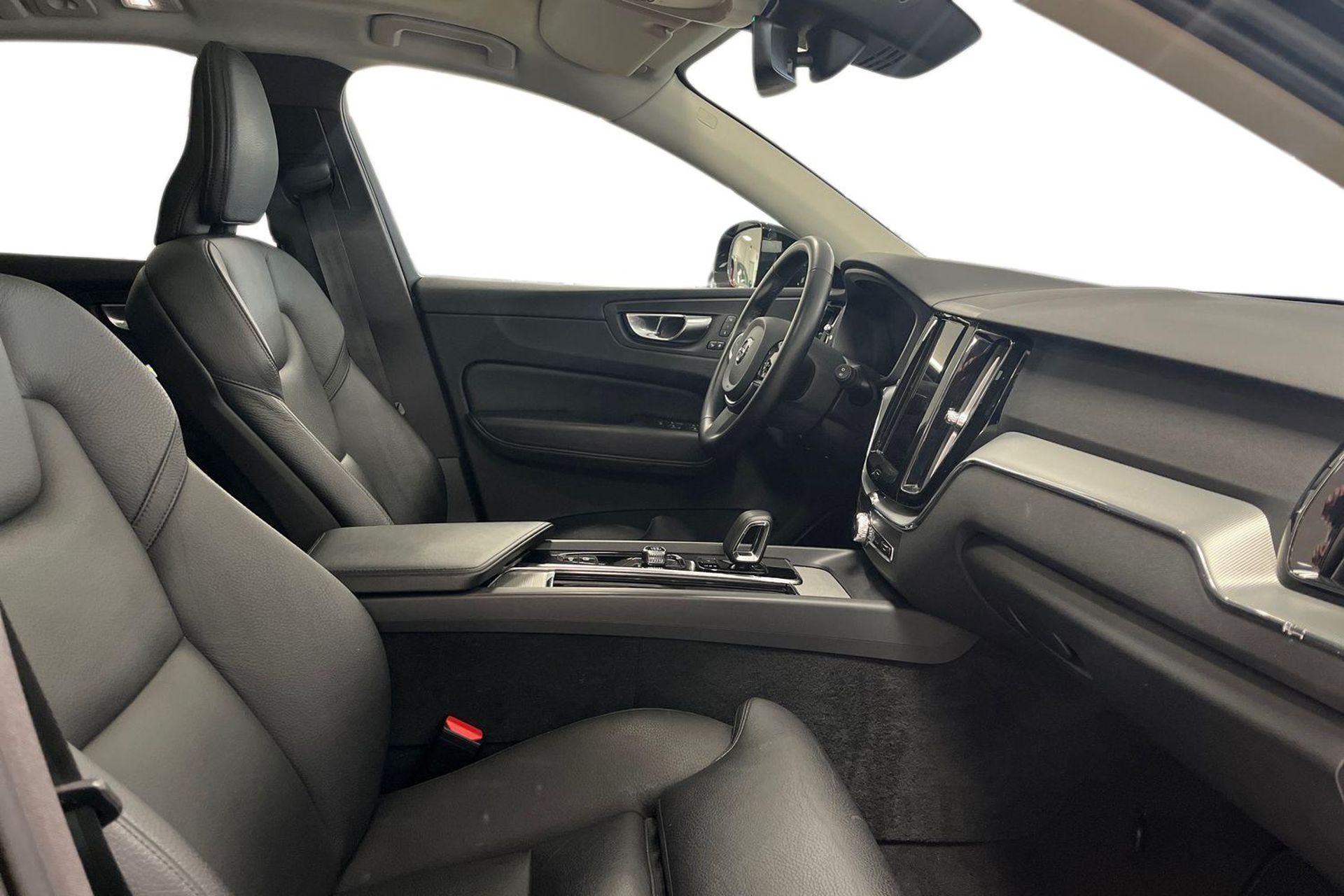 Volvo XC60 Recharge T6 Plus Dark 2023, bild 7/10